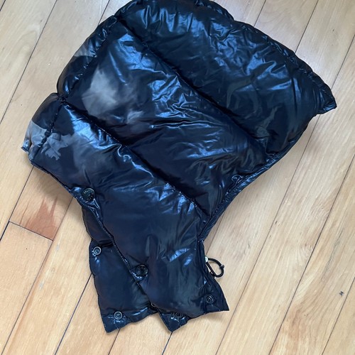 Moncler shiny black puffer - shiny,