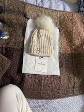 Cappello Moncler Con Pom