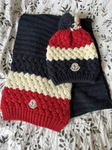Autentico set sciarpa cappello